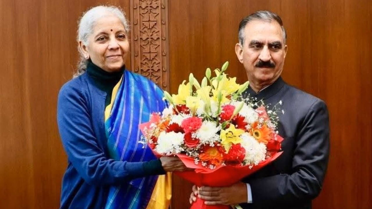 Himachal: मुख्यमंत्री सुक्खू ने केंद्रीय वित्त मंत्री से मिलकर हिमाचल के लिए अतिरिक्त वित्तीय सहायता की मांग उठाई Himachal: मुख्यमंत्री सुक्खू ने केंद्रीय वित्त मंत्री से मिलकर हिमाचल के लिए अतिरिक्त वित्तीय सहायता की मांग उठाई