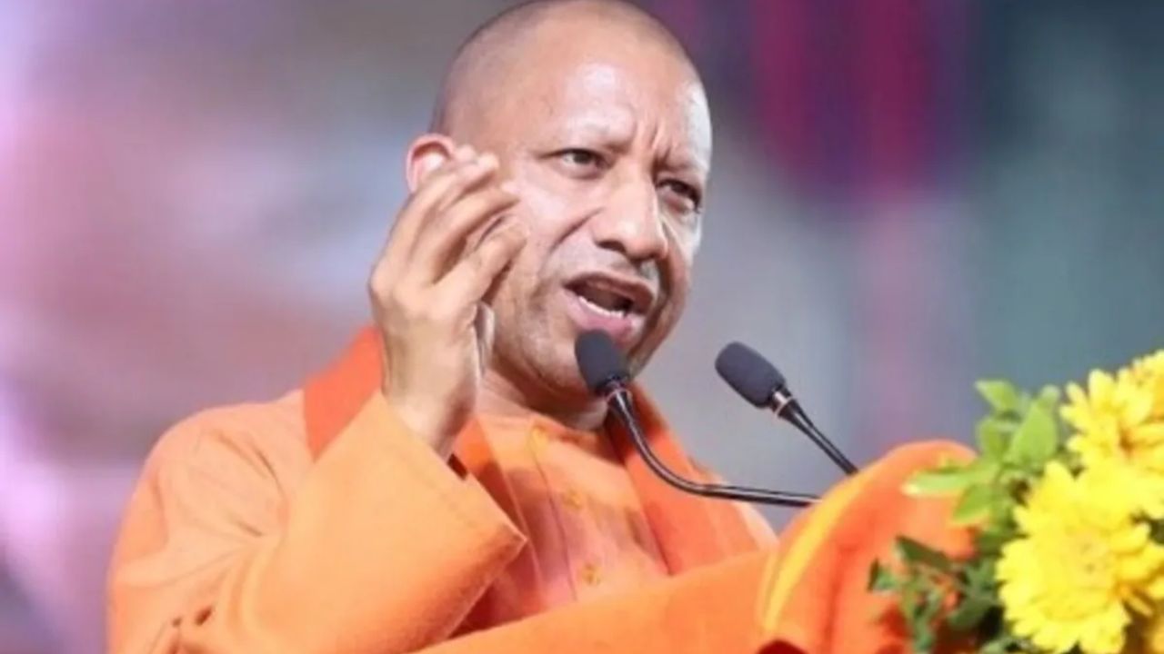यूपी दिवस विशेष : जल-थल-गगन, उत्तर प्रदेश रहा विकास की नई गाथा यूपी दिवस विशेष : जल-थल-गगन, उत्तर प्रदेश रहा विकास की नई गाथा