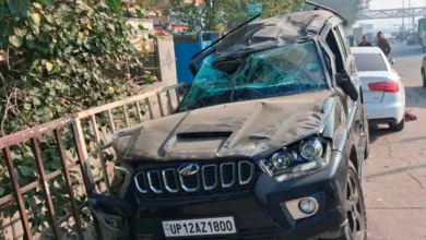 Delhi road accident, Ghazipur accident today, Scorpio crash Delhi,