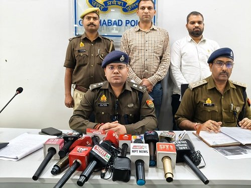 Ghaziabad drug smuggling case, cough syrup racket busted,