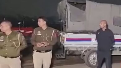 Delhi manhole accident, Rohini news update, labor rescue Delhi