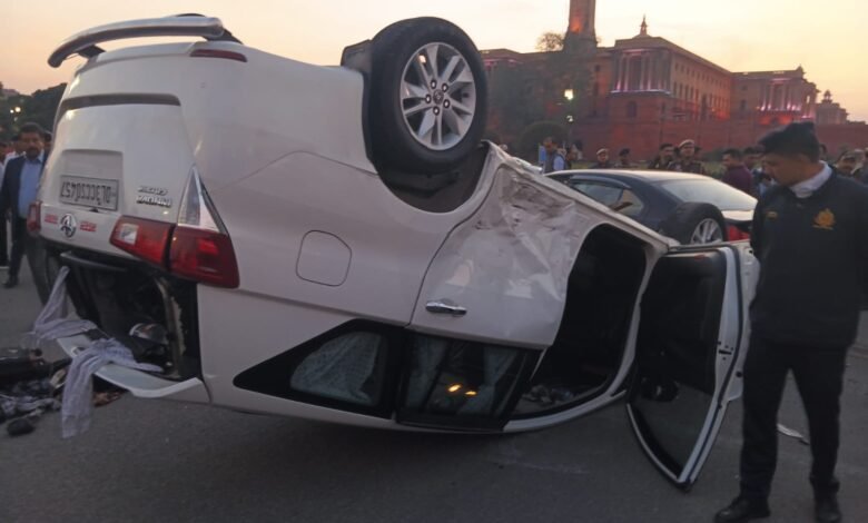 Vijay Chowk accident news, Delhi army vehicle crash