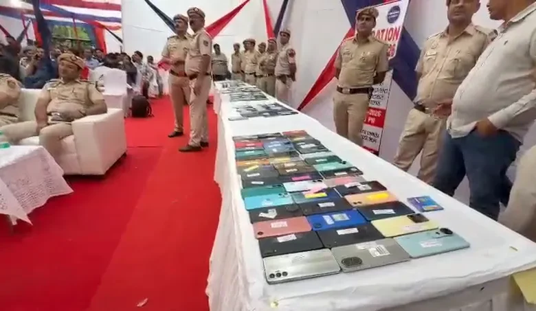 Delhi police operation Vishwas, Shahdara mobile recovery, lost phone