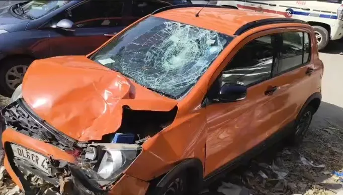 Delhi accident news, Shakarpur road accident, car bike