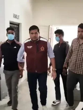 Faridabad crime news, illegal weapons arrest, desi katta recovery