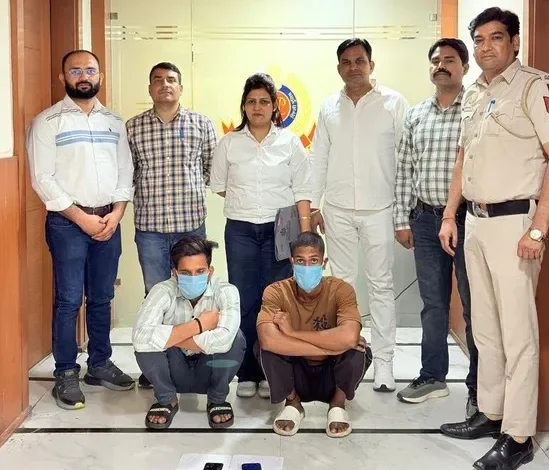 Shahdara cyber fraud case, fake customer care scam Delhi,