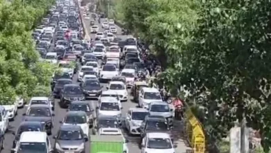 Akshardham traffic jam, Chilla border jam, Delhi traffic update, Noida strike traffic