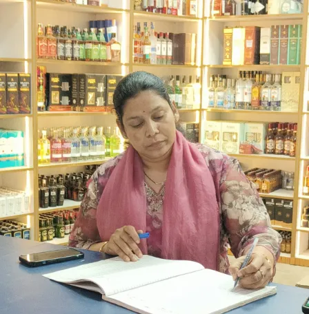 UP tightens grip on liquor shops, enforces strict inspection norms