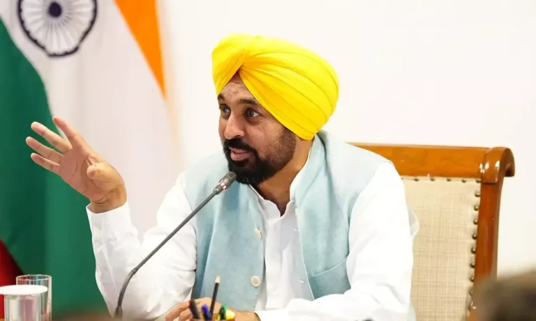 Punjab : भगवंत मान सरकार की शिक्षा क्रांति का असर, 10वीं बोर्ड परीक्षा में पहले तीन में दो स्थानों पर छात्राओं ने मारी बाजी