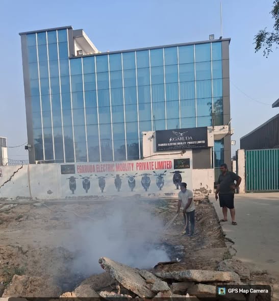 Greater Noida: कूड़ा जलाने पर कंपनी पर 1.16 लाख का जुर्माना, प्राधिकरण ने दी सख्त चेतावनी