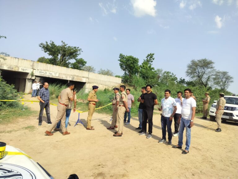 Uttar Pradesh : मथुरा में पुलिस मुठभेड़ में बावरिया गिरोह के दो इनामी डकैत ढेर, स्वाट प्रभारी समेत दो पुलिसकर्मी घायल