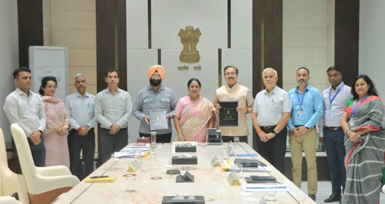 New Delhi : दिल्ली में एआई और उन्नत तकनीक से सुधरेगी हवा, मुख्यमंत्री की मौजूदगी में एमओयू पर हस्ताक्षर