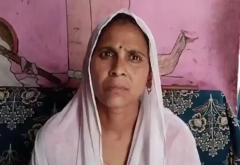 Uttar Pradesh : हापुड़ में पीआरडी महिला पुलिसकर्मी से मोबाइल लूट, बदमाश फरार
