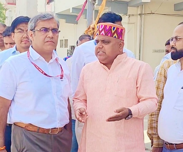 New Ashok Nagar Development: न्यू अशोक नगर वार्ड-190 में ₹23 करोड़ की AMRUT योजना, नालों और सड़कों का होगा पुनर्निर्माण