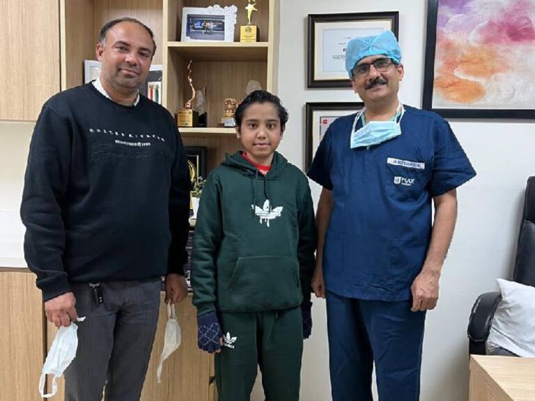 Kidney Transplant Success: मां ने बेटे को किडनी देकर बचाई जान, ब्लड ग्रुप मिसमैच के बावजूद सफल रही सर्जरी