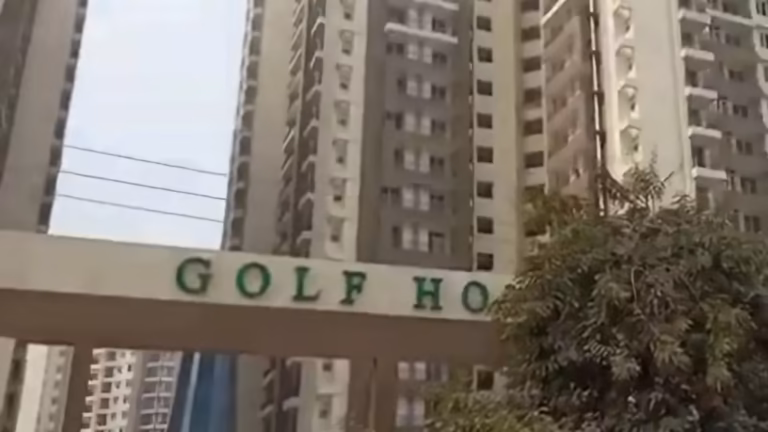Greater Noida Water Crisis: भीषण गर्मी में पानी संकट से जूझ रहे ग्रेनो वेस्ट के लोग, 55 टावरों में जल किल्लत से हाहाकार