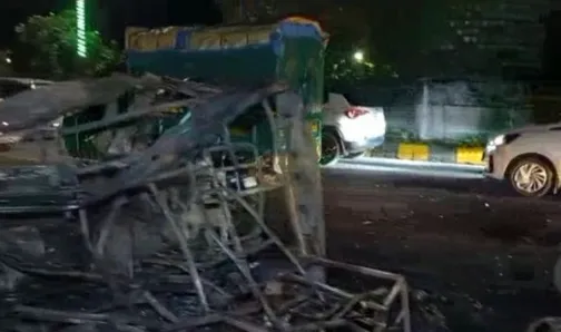 Delhi ambulance fire, oxygen cylinder blast Delhi, Moti Bagh