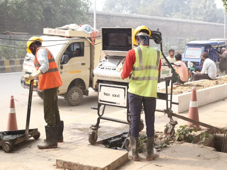 Noida Sewer Cleaning: रोबोट से होगी सीवर सफाई, केरल मॉडल अपनाकर बदलेगी व्यवस्था