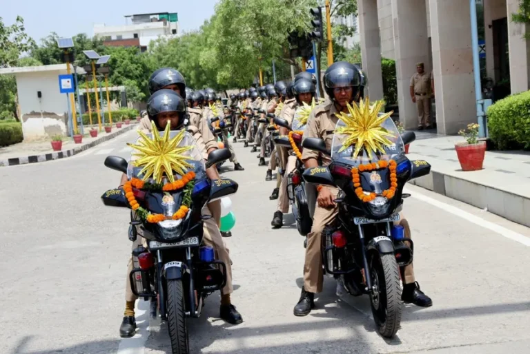 Noida Police, Dial 112, PRV Bikes, Laxmi Singh