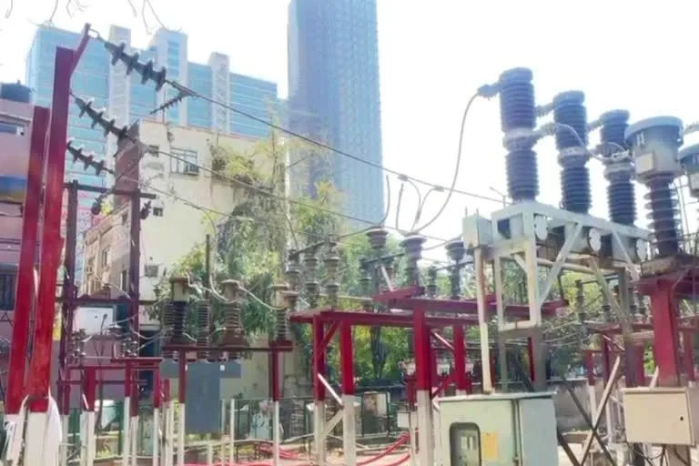 Noida Electricity: नोएडा में बदली जाएंगी 1090 किलोमीटर बिजली लाइनें, आंधी-बारिश में भी नहीं कटेगी सप्लाई