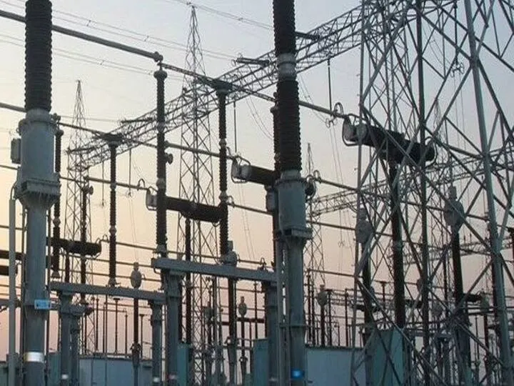 Noida Power Cut: भीषण गर्मी से नोएडा में बिजली की मांग ने तोड़ा रिकॉर्ड, 925 मेगावाट तक पहुंचने की आशंका