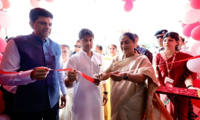 India Post modern office, Nehru Place post office, Jyotiraditya Scindia