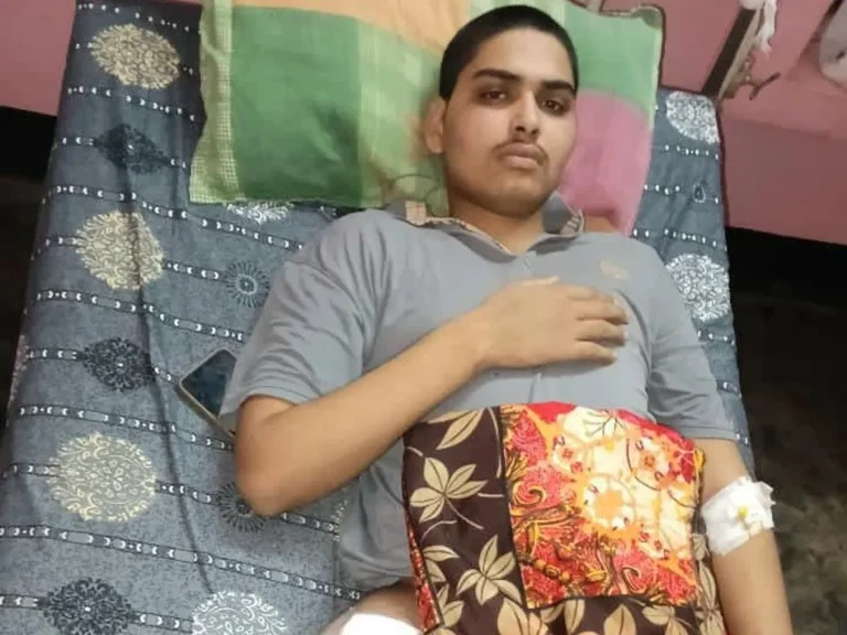 Greater Noida accident: तेज रफ्तार ट्रैक्टर की टक्कर से 11वीं के छात्र का कटा पैर, 4 महीने बाद दर्ज हुआ केस