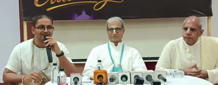 Noida Spiritual Event: पहली बार ‘ब्रज रस भजन क्लबिंग’, ISKCON में युवाओं को भक्ति से जोड़ने की पहल