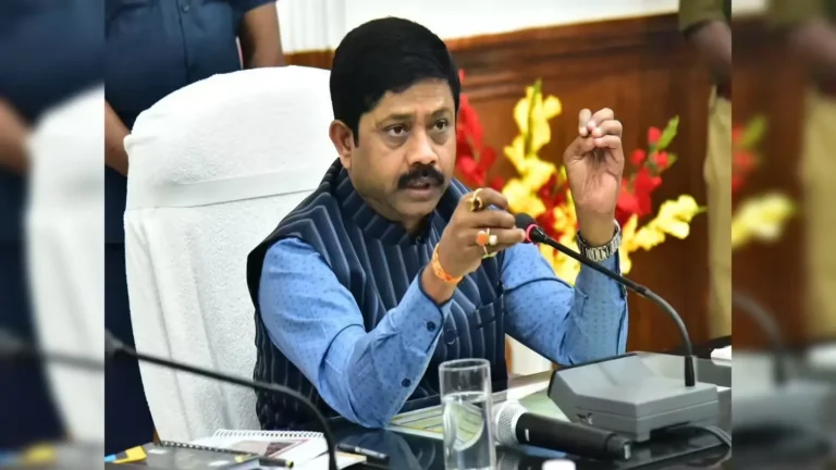Noida: लखनऊ में प्राधिकरण के कामकाज की होगी समीक्षा, 20 बिंदुओं पर मंत्री नंदी करेंगे बैठक