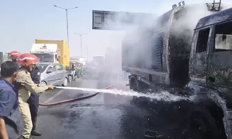 Geeta Colony Flyover Fire