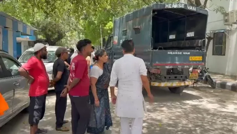 Delhi Accident