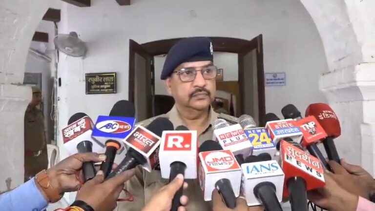Uttar Pradesh : अगवा उन्नाव की युवती की गोली मारकर हत्या, बुलंदशहर में फेंका शव, नर्सिंगहोम संचालक ने किया सरेंडर