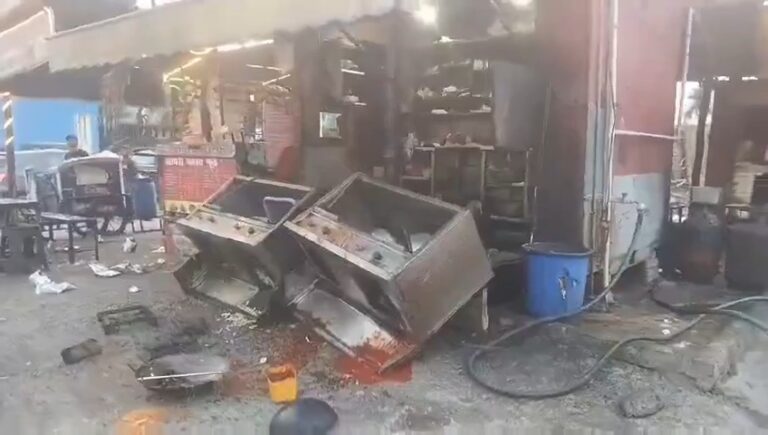 Uttar Pradesh : हापुड़ में ऑर्डर को लेकर फास्ट फूड सेंटर पर मारपीट, होटल में तोड़फोड़