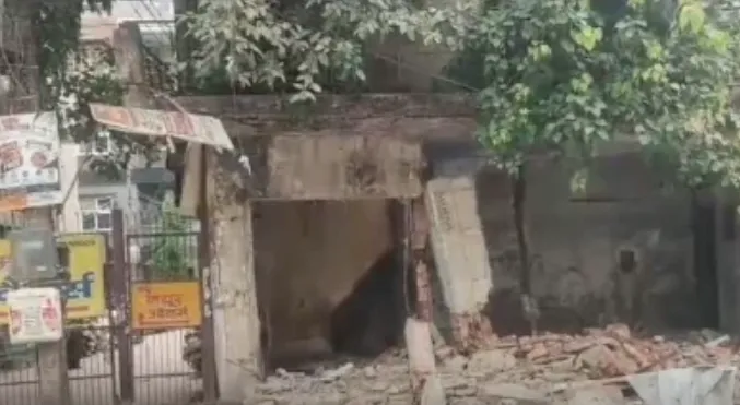 Delhi Building Collapse, Rohini News, Delhi Accident News