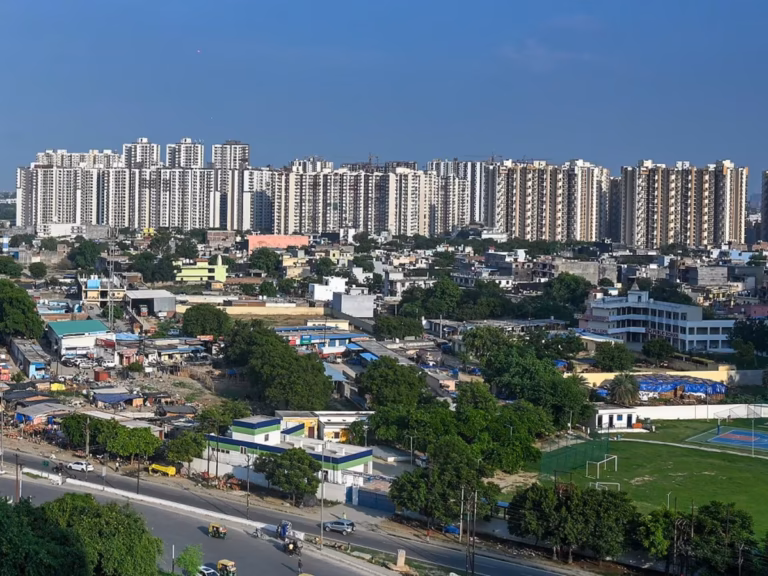 Water Supply News: ग्रेटर नोएडा के छह सेक्टरों और 38 गांवों में पेयजल नेटवर्क विस्तार तेज