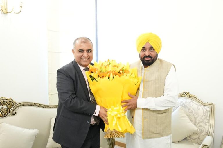 Punjab : मुख्यमंत्री ने पंजाब में एचपीसीएल का बड़ा निवेश सुनिश्चित किया; रिफाइनरी, बायोफ्यूल और बायोगैस प्रोजेक्ट अर्थव्यवस्था को देंगे बढ़ावा और रोजगार के अवसर पैदा करेंगे