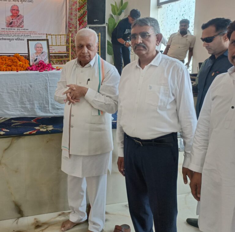 Uttar Pradesh : बुलंदशहर में समाजसेवी उषा शर्मा को दी गई श्रद्धांजलि, पूर्व राज्यपाल आरिफ मोहम्मद खान रहे मौजूद