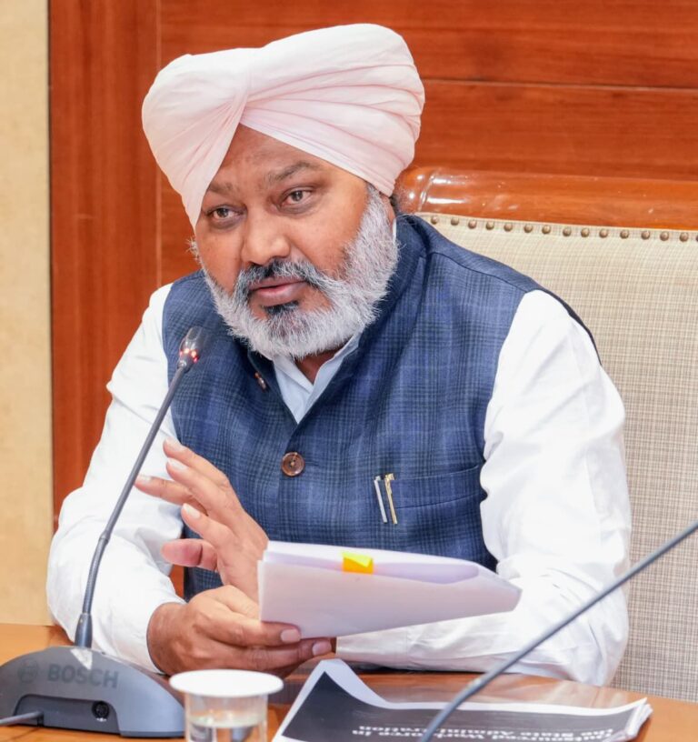 Punjab : धूरी की जनसभा में खाली कुर्सियों ने भाजपा को दिखाया असली आईना, पंजाब में नफरत की राजनीति के लिए कोई जगह नहीं- हरपाल चीमा