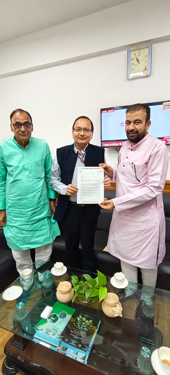 Uttar Pradesh : बुलंदशहर फल पट्टी में चौसा आम के पेड़ों में सूखा रोग से किसान परेशान, कृषि आयुक्त से मांगी विशेषज्ञ मदद