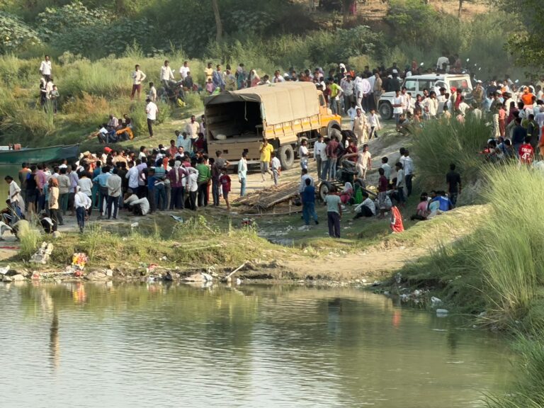 Uttar Pradesh : बुलंदशहर में भगवानपुर गंगा घाट पर नहाते समय दो युवक डूबे, एनडीआरएफ का रेस्क्यू ऑपरेशन जारी