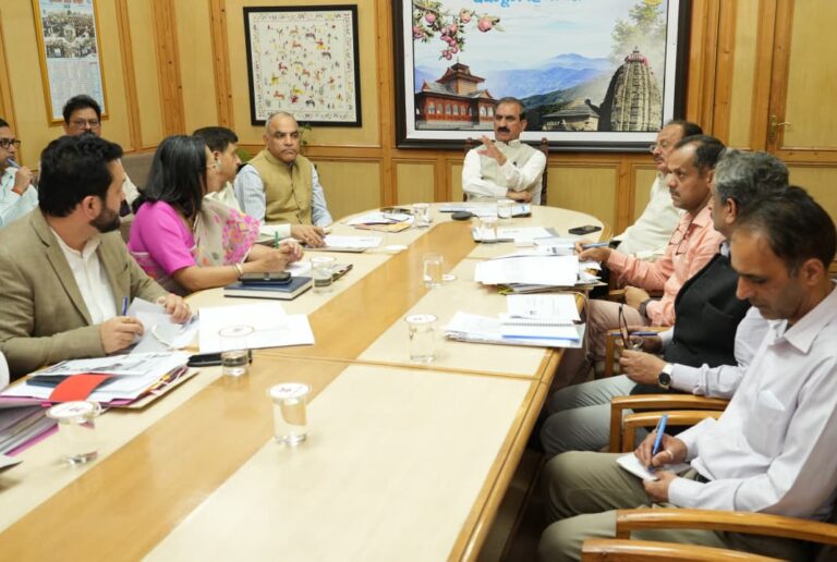 Himachal Pradesh: हिमाचल में कारोबार को मिलेगा नया बढ़ावा, सभी सरकारी सेवाएं होंगी ऑनलाइन; युवाओं को ई-टैक्सी और ई-रिक्शा पर 50% अनुदान