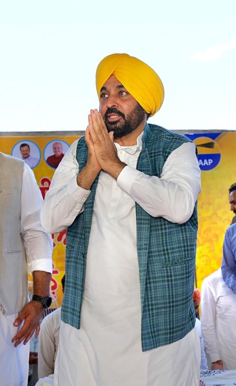 Punjab : बादल परिवार के काले कारनामे एक-एक करके जनता के सामने लाए जाएंगे और उन्हें उनके पापों की मिसाली सजा मिलेगी- मुख्यमंत्री भगवंत सिंह मान