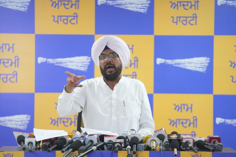Punjab : युद्ध नशेआं विरुद्ध: नश और गैंगस्टर-मुक्त पंजाब बनाने के लिए मान सरकार की ऐतिहासिक जंग लगातार जारी, अब तक 5091 केस दर्ज, 7105 ड्रग तस्कर गिरफ्तार- कुलदीप धालीवाल