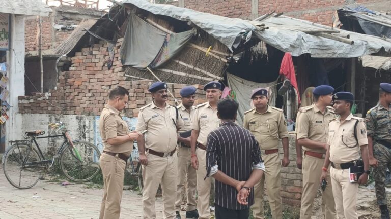 Bihar : मोहर्रम के बाद बरिऔल चौक पर बवाल, घरों और मंदिर में तोड़फोड़, छह गिरफ्तार