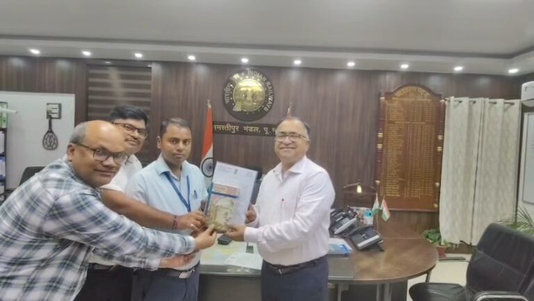 Bihar : सतर्कता और संवेदनशीलता की मिसाल, समस्तीपुर मंडल के लोको पायलटों ने सूझबूझ से बचाईं कई जिंदगियां