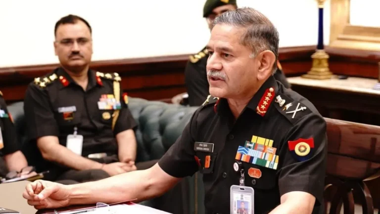 Army Chief Retirement: चार दशक की सेवा के बाद जनरल उपेंद्र द्विवेदी थल सेना प्रमुख पद से सेवानिवृत्त