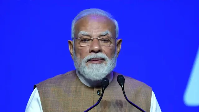 PM Modi in Paris
