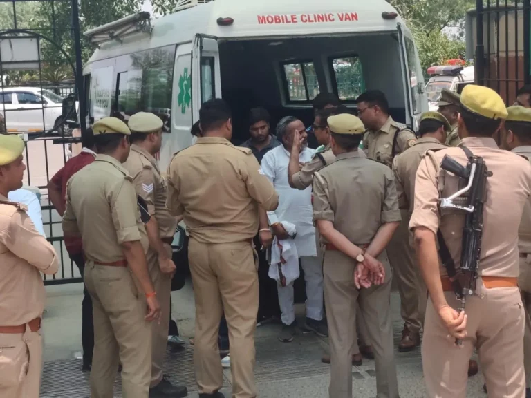 JIMS Protest: सपा नेता के समर्थकों की तलाश में पुलिस, सीसीटीवी फुटेज से होगी पहचान