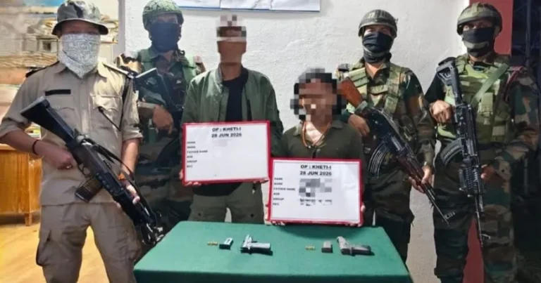 NSCN-K Surrender: अरुणाचल में एनएससीएन-के के दो उग्रवादियों ने किया आत्मसमर्पण, हथियार छोड़ मुख्यधारा में लौटे