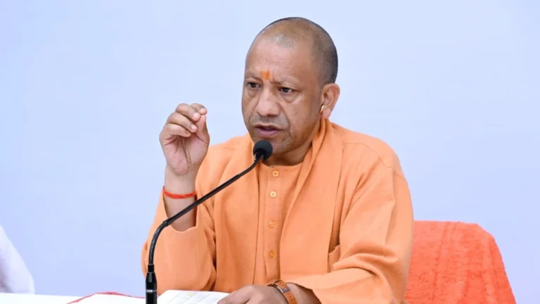 पौधरोपण महायज्ञ-2026 : योगी सरकार ने शासन में तैनात अफसरों को बनाया नोडल अधिकारी